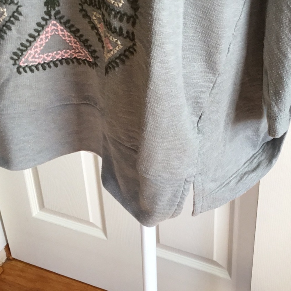 Green Embroidered Geometric Boho Slub Knit L Top 3/4 Sleeve Crew Neck Pullover - Picture 4 of 6
